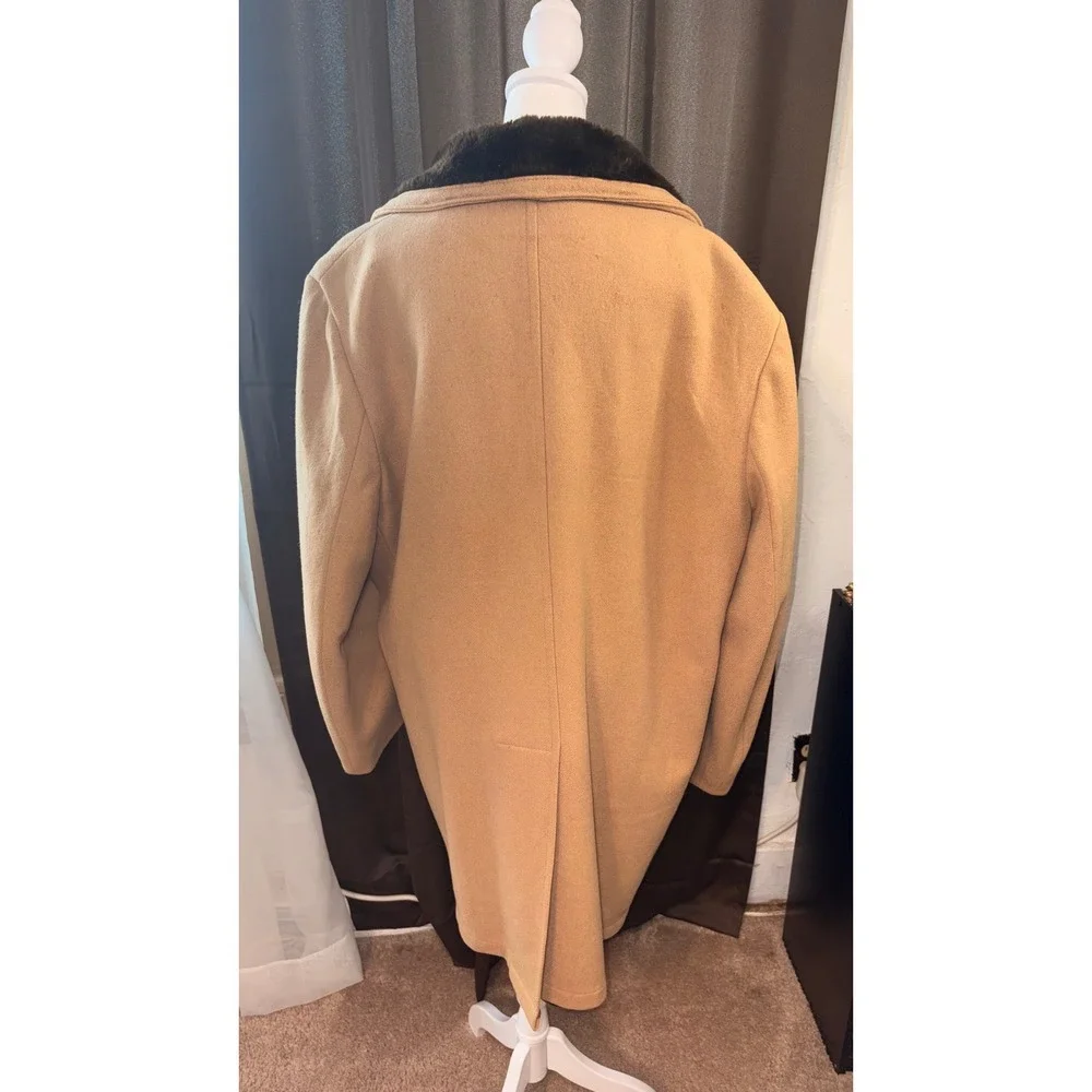 Woolrich Wool Men's 1980's Blend Long Coat Size 44 Camel Brown Faux Fur Overcoat